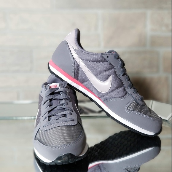 Nike Genicco - Picture 4 of 4